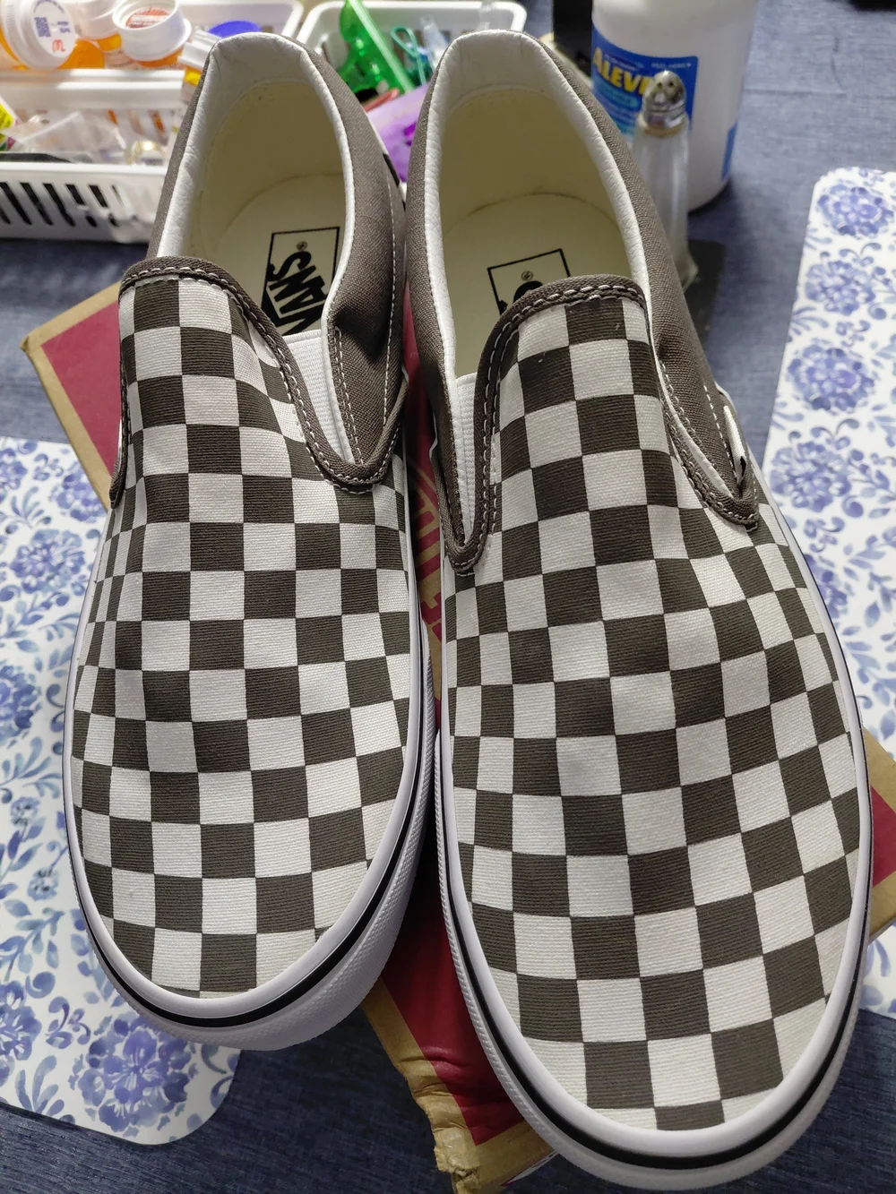 Brand New Men’s Vans Slip-On Checkerboard Sneakers — Gray/White